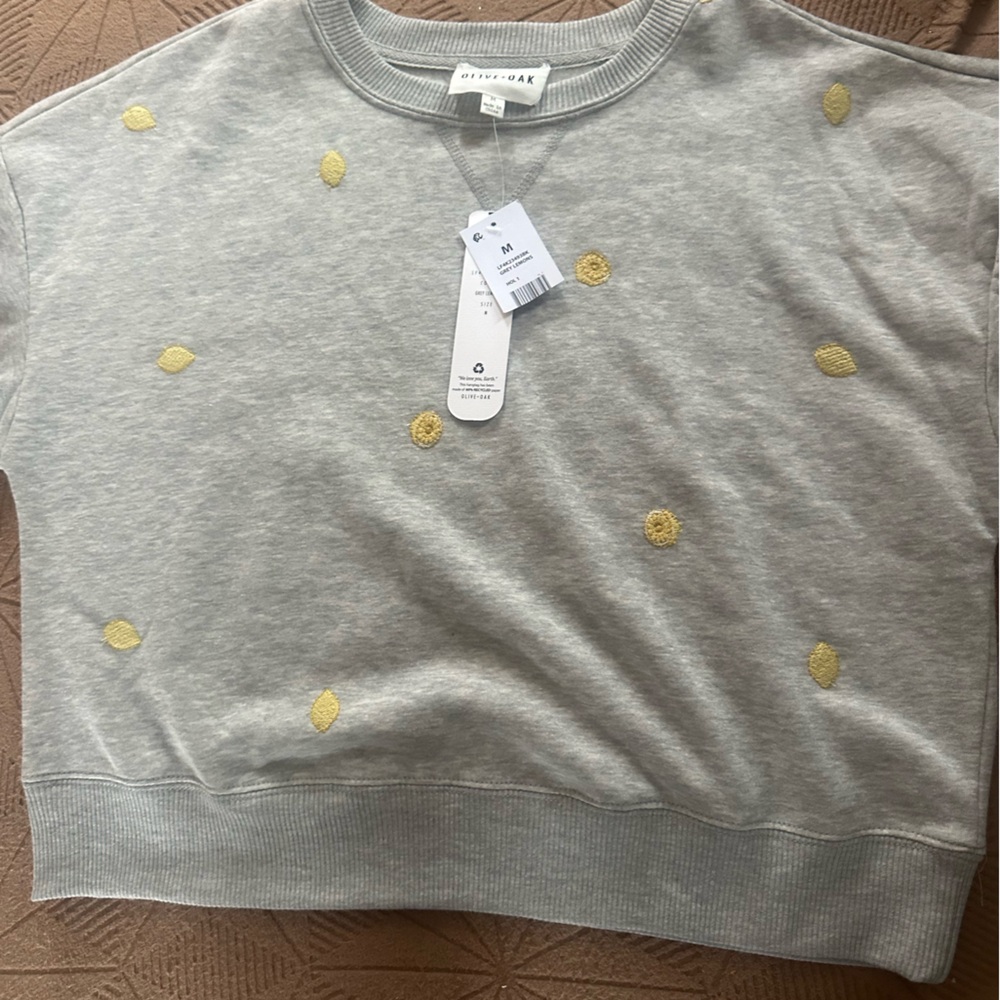 Olive and Oak Gray Sweater with lemons - Picture 3 of 3